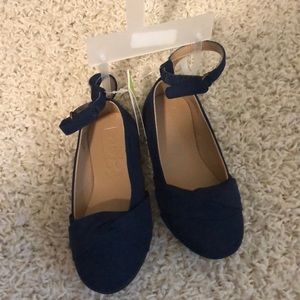 Toddler Suede Flats size 7